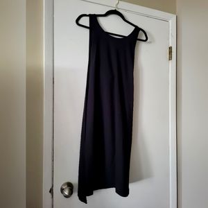 VGUC Lululemon black dress - in size 10